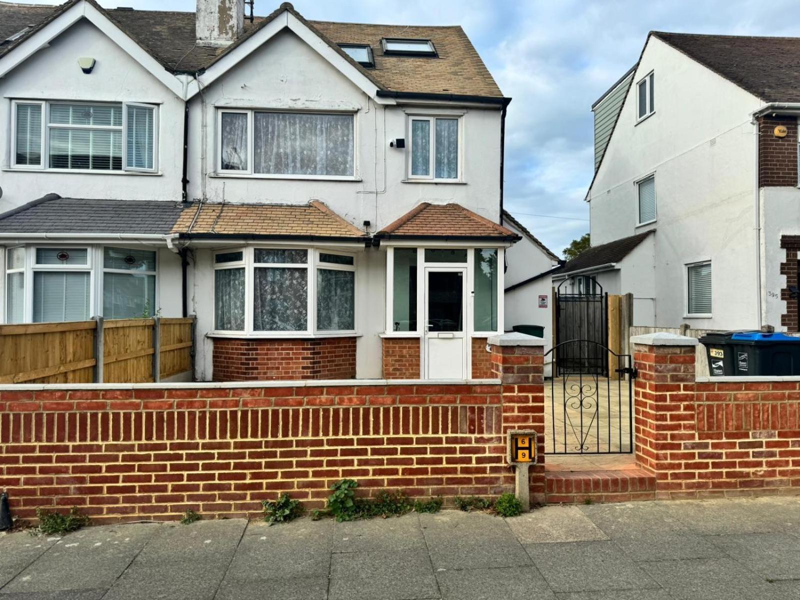 Jxb Homes - Lovely And Spacious Rooms Cliftonville Esterno foto